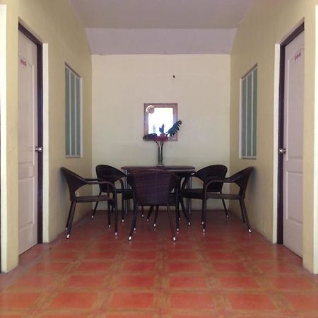 Sun Moon Poolside Hotel Angeles Exterior foto
